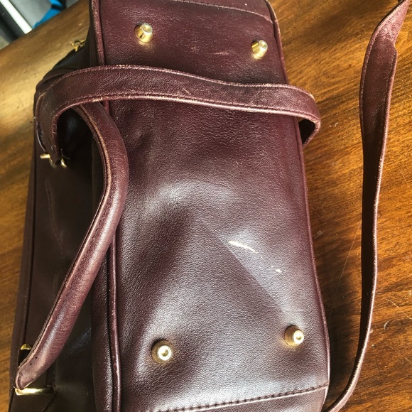 Agner Crossbody - Picture 4 of 4